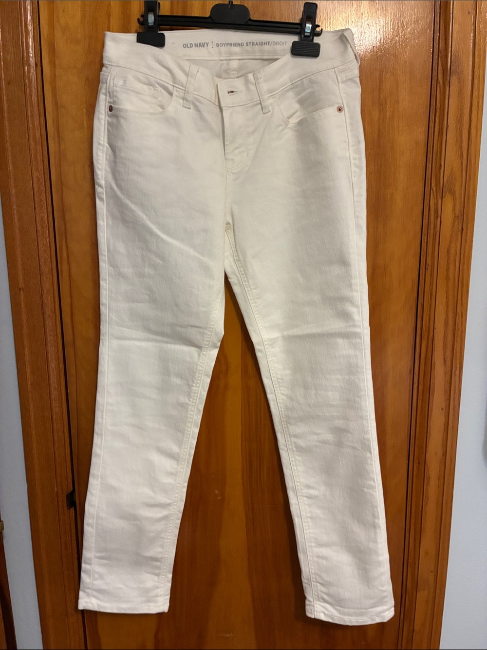 Old Navy Women’s White Boyfriend Straight Jeans
